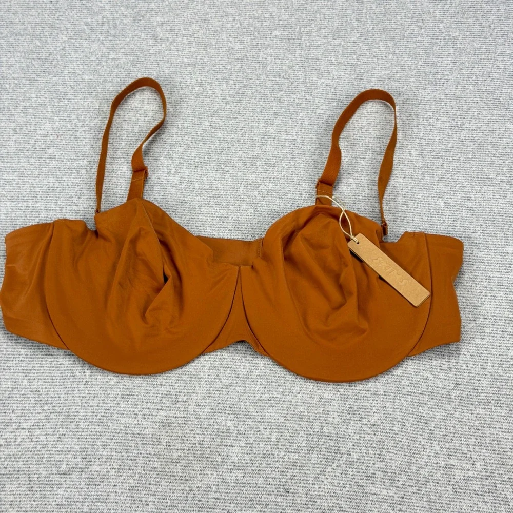 SKIMS Smoothing Intimates Strapless Bra Bronze Underwire 42D BA-BAN-2607 NWT - Picture 5 of 14